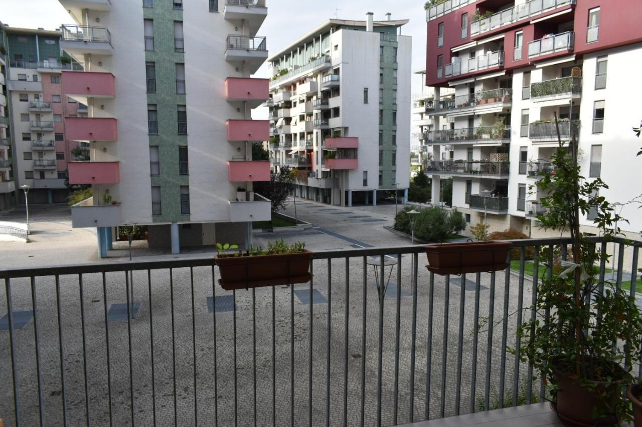 House Promenade Santa Giulia Apartment Milan Exterior photo